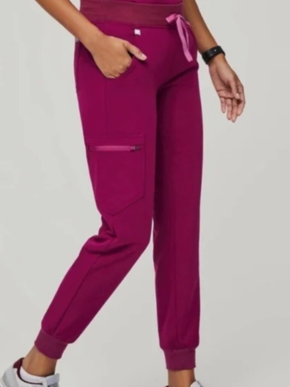 Figs Women's  Jogger scrub pants   Dark magenta. Size small.